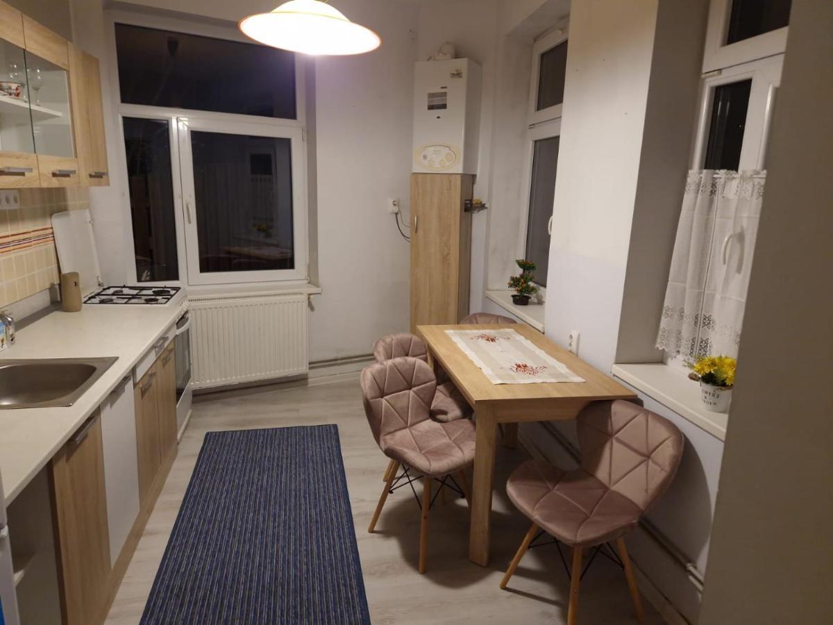 Ferienwohnung M&A Mario Ultra Central Apartament Brașov Exterior foto